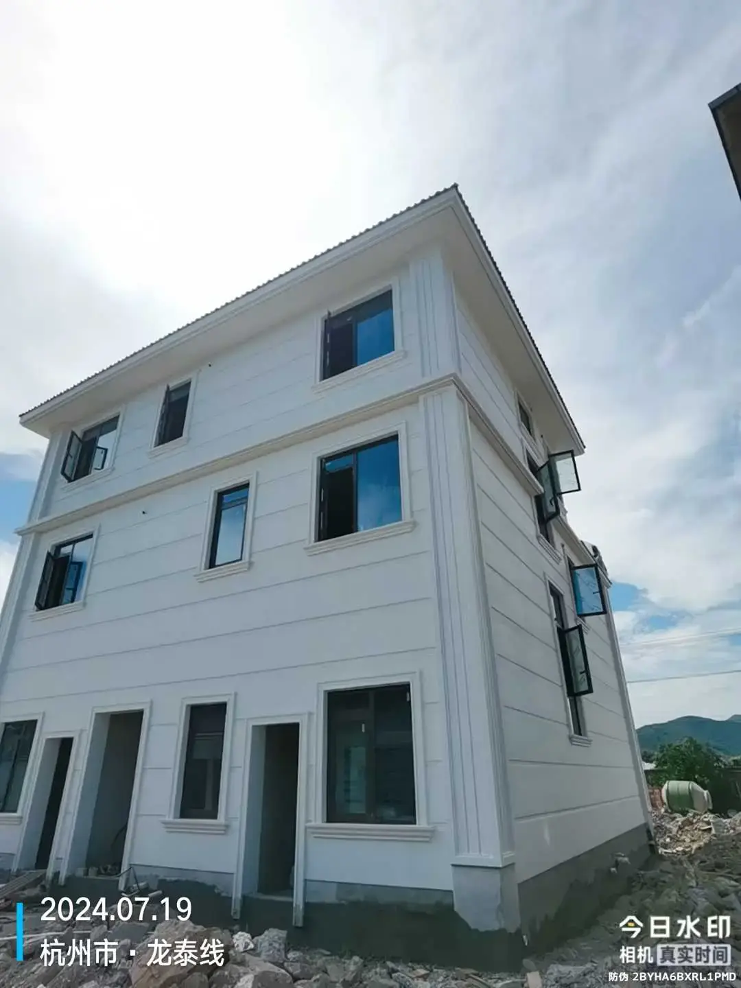 自建房弧形顶系统窗，兼顾美学与密封性能