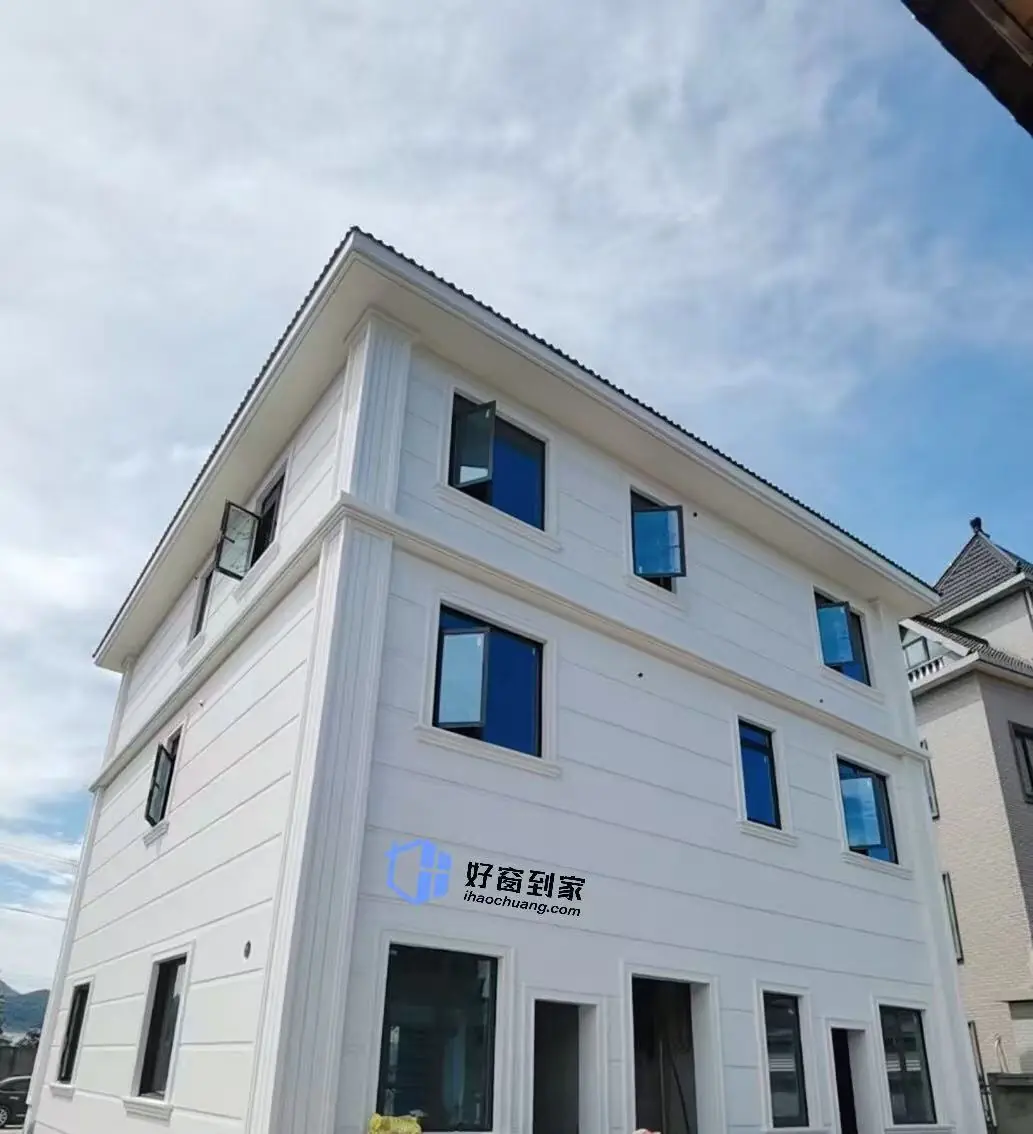 自建房上下层系统窗开启扇安装实拍