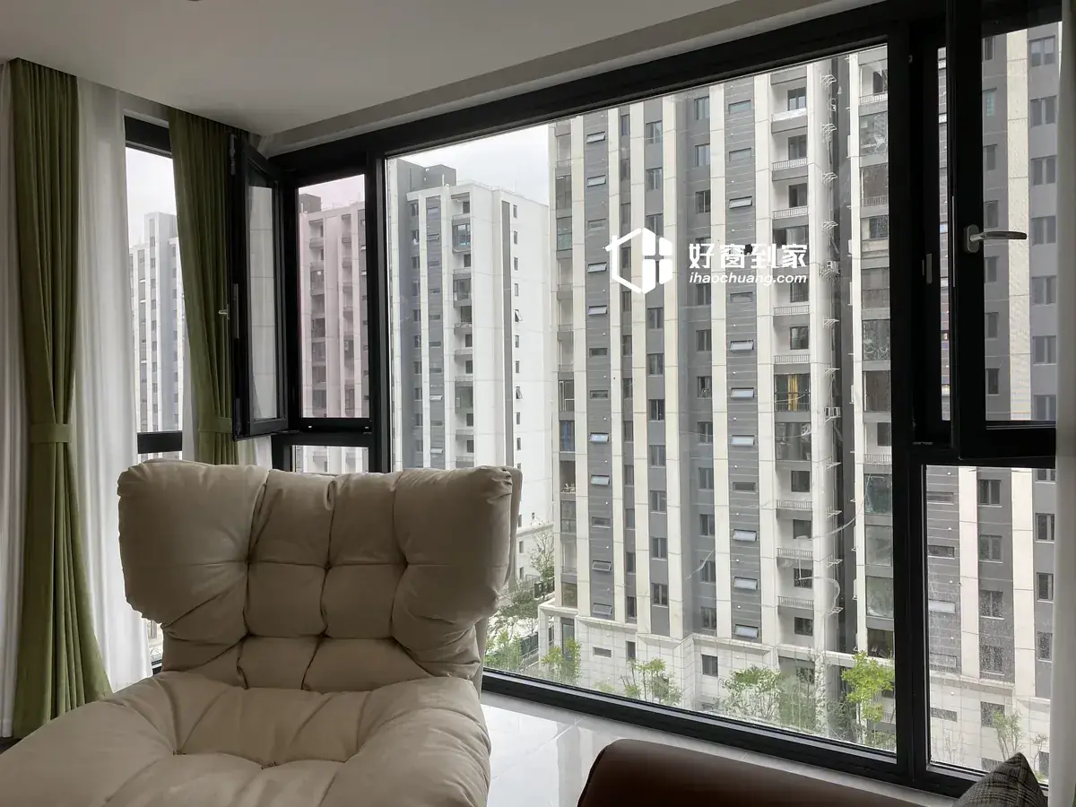 天房美瑜 2门窗定制实景