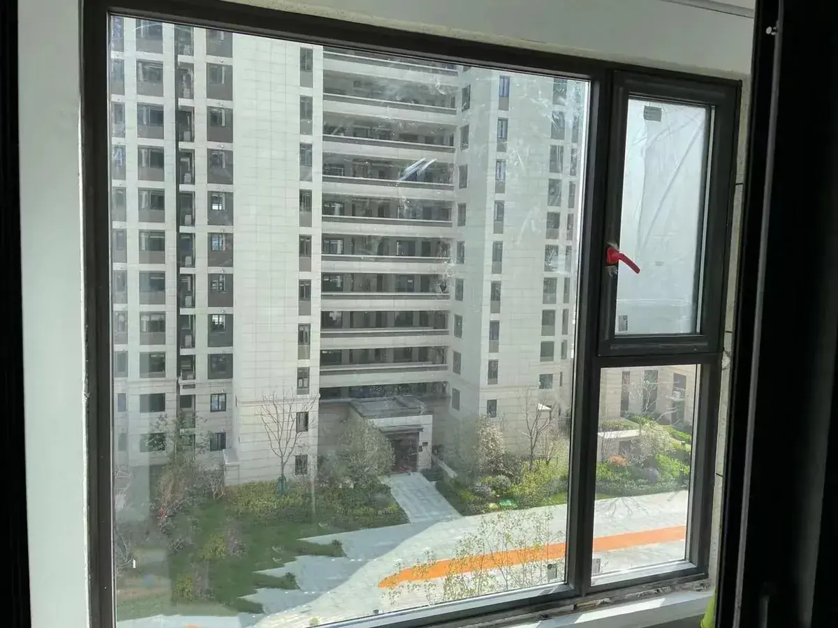 中荟天峻门窗定制实景