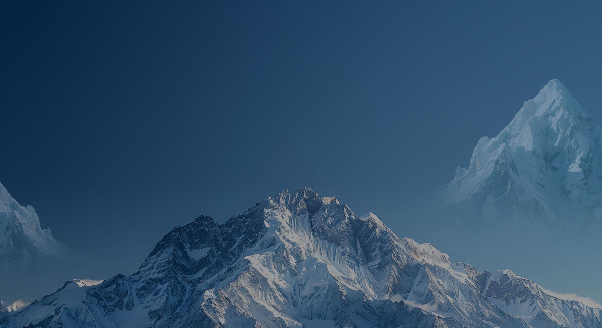雪山山峰