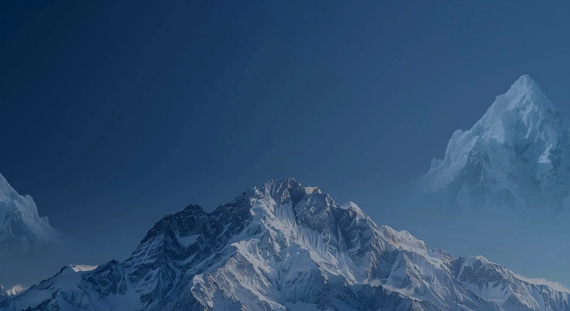 雪山山峰